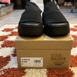 Steve Madden Slinky Platform Sandals